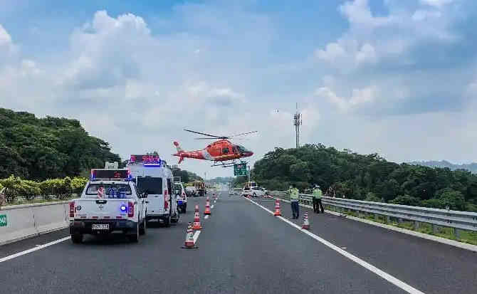 盐源高速公路汽车救援案例