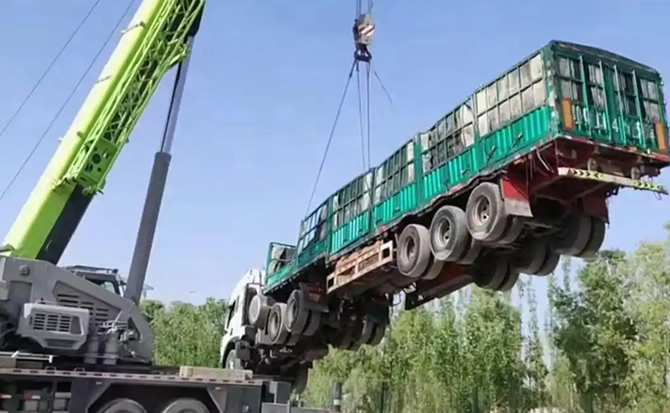 盐源道路脱困救援案例